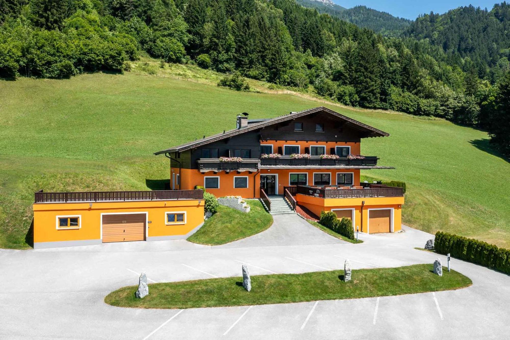 Hotel Der Burgblick-adults Only Werfen
